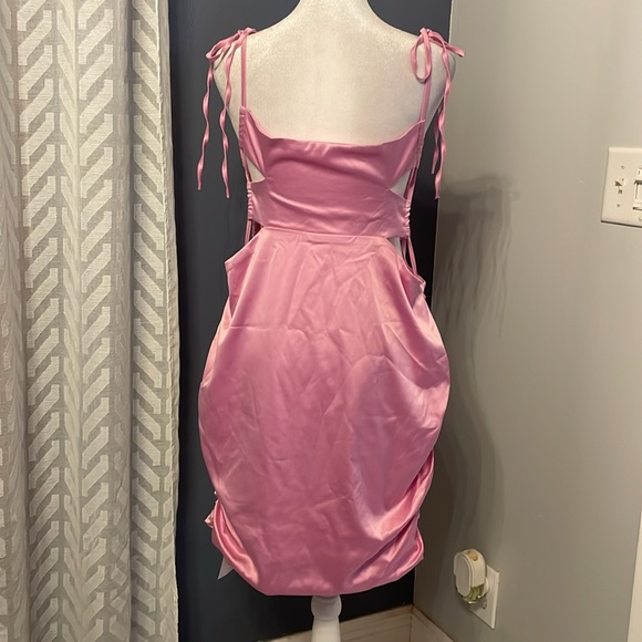 [Ellefemme] Light Pink Satin Mini Dress - Size Large NWT - Picture 4 of 5